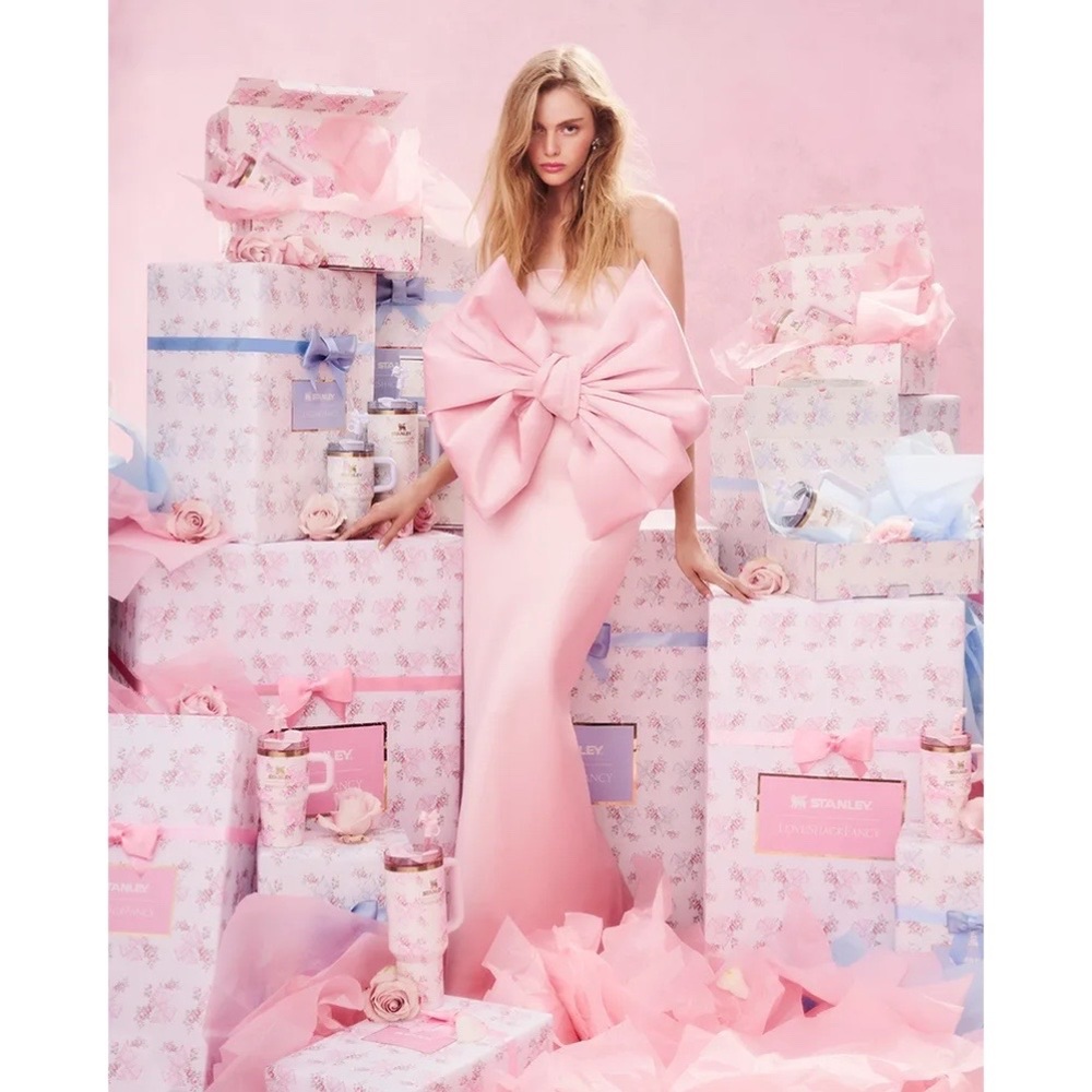 Stanley x LoveShackFancy Rosa Beaux Holiday Collection 20 oz